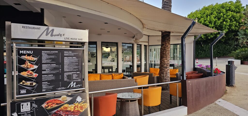 Montys bar & restaurant vale do lobo